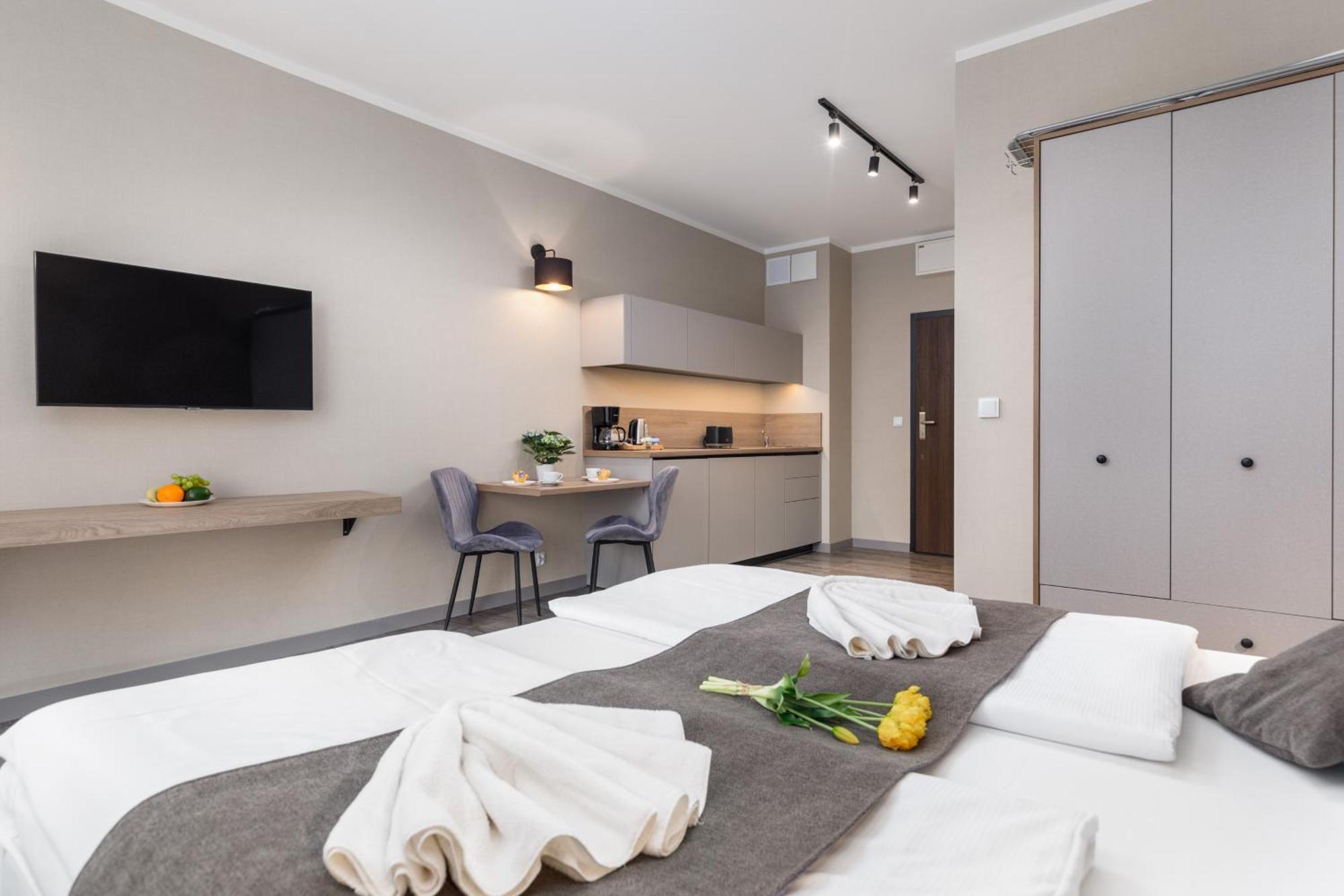 Bel Mare Holiday Apartments Near The Beach With Parking By Noclegi Renters Miedzyzdroje Exterior foto
