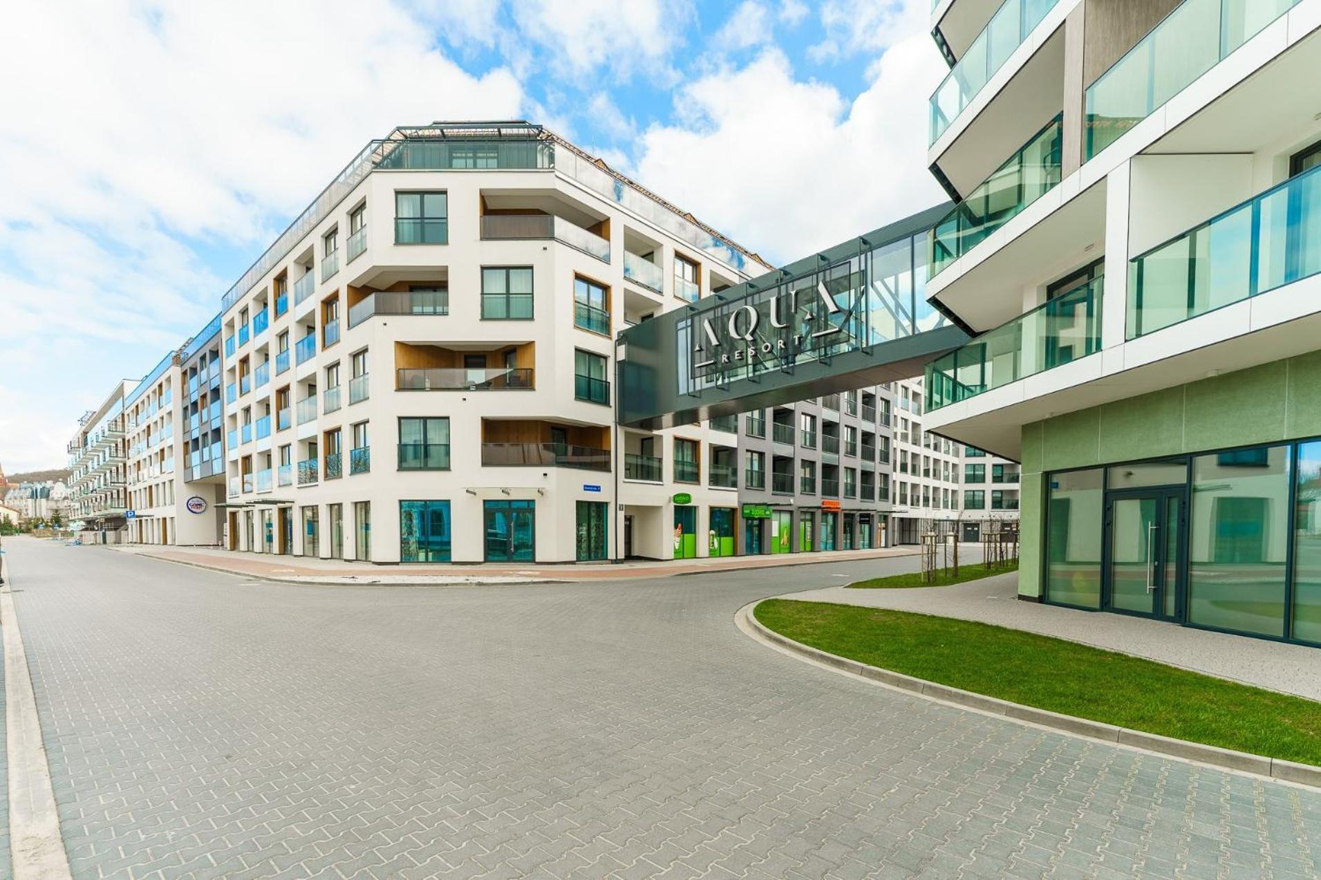 Bel Mare Holiday Apartments Near The Beach With Parking By Noclegi Renters Miedzyzdroje Exterior foto